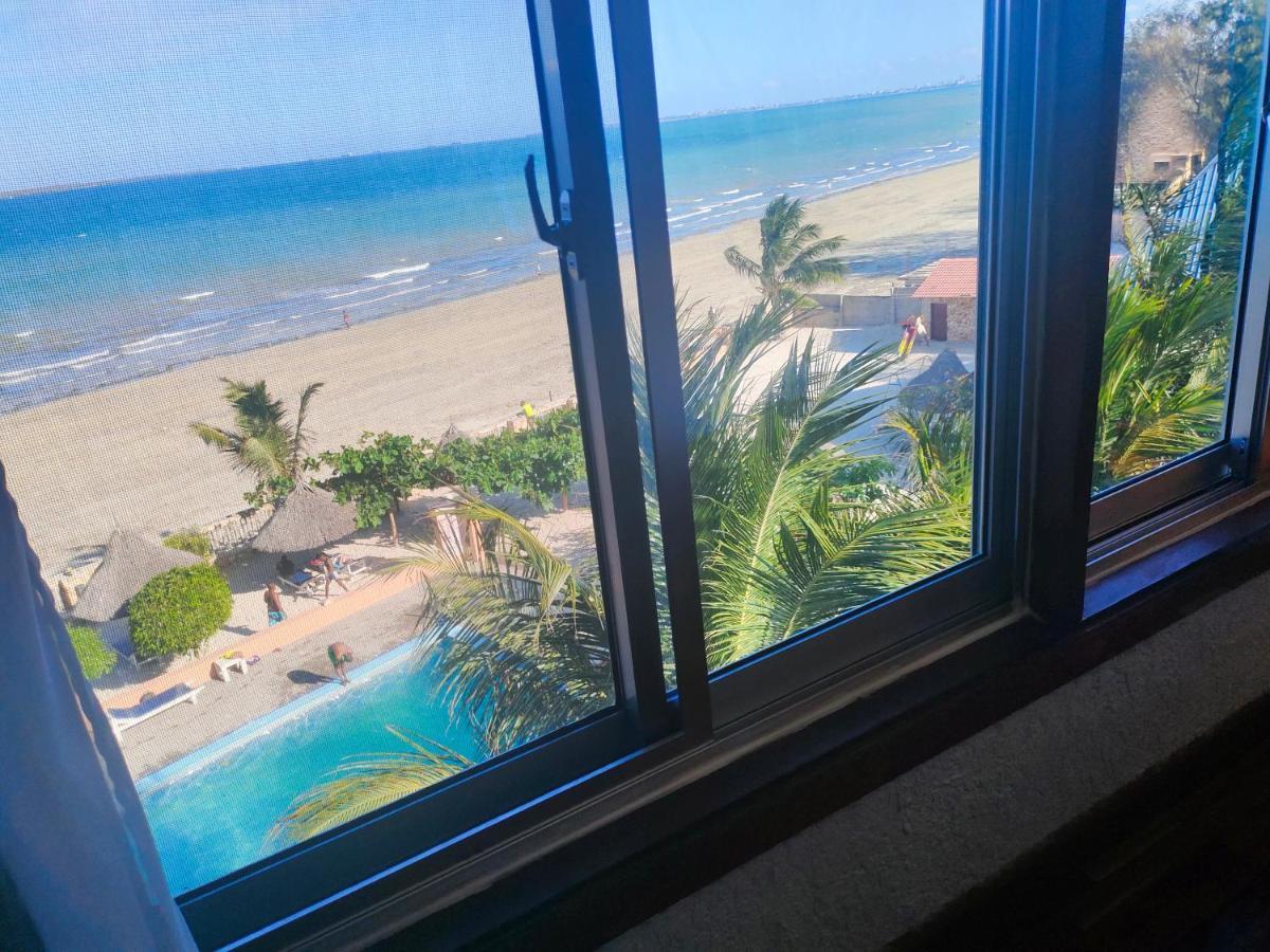 Serene Beach Resort دار السلام المظهر الخارجي الصورة